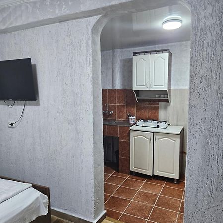 Guest House 2 Floor Μπατούμι Εξωτερικό φωτογραφία