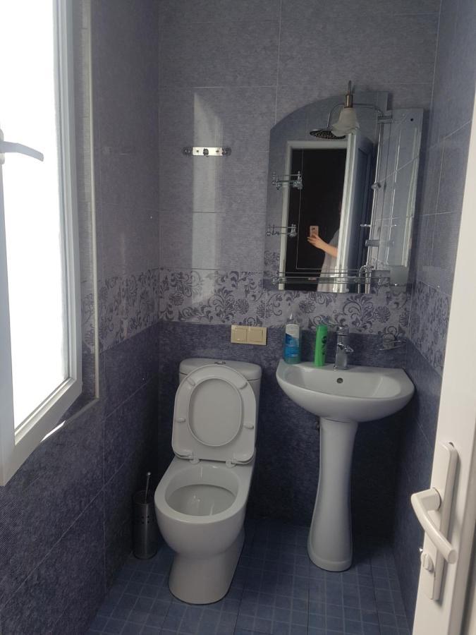 Guest House 2 Floor Μπατούμι Εξωτερικό φωτογραφία