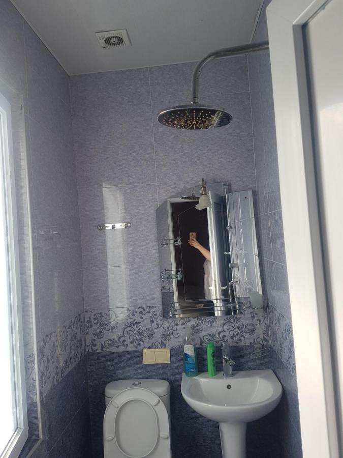 Guest House 2 Floor Μπατούμι Εξωτερικό φωτογραφία