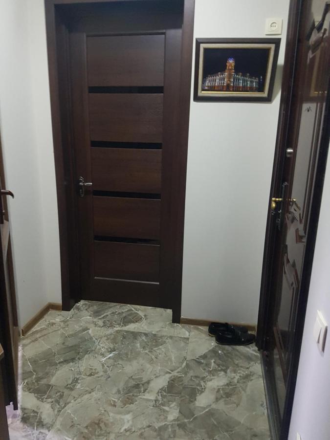 Guest House 2 Floor Μπατούμι Εξωτερικό φωτογραφία