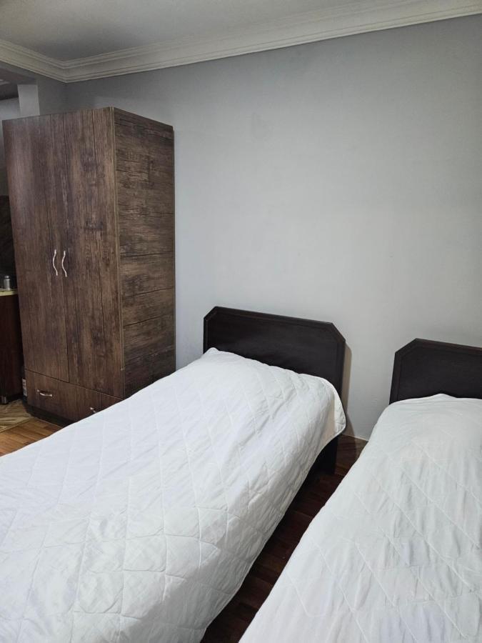 Guest House 2 Floor Μπατούμι Εξωτερικό φωτογραφία