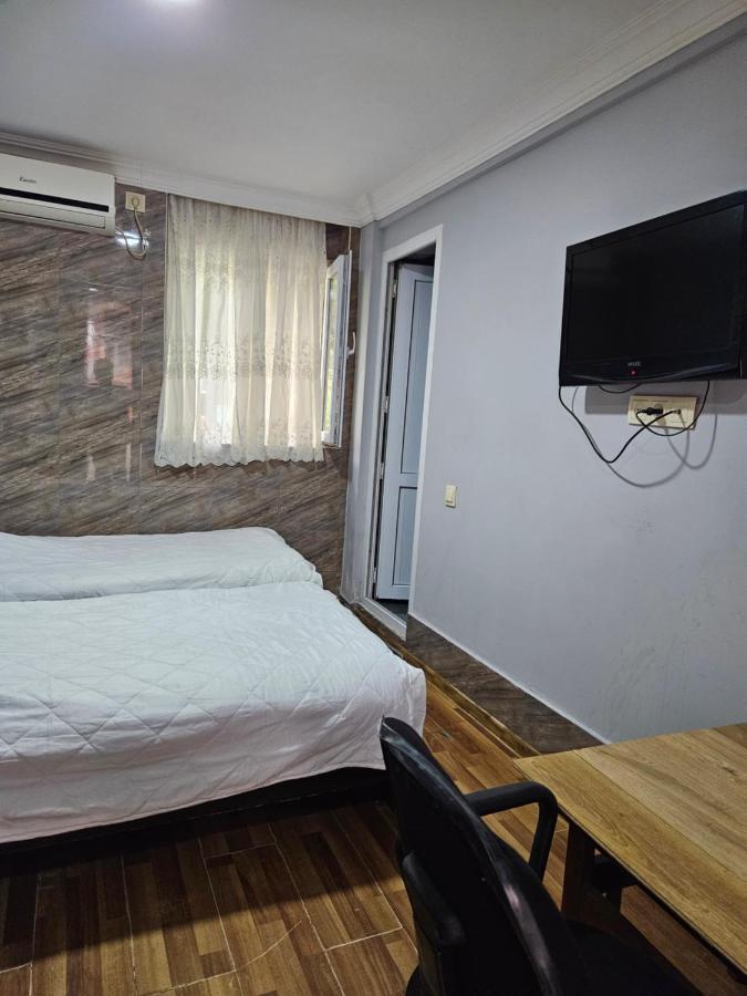 Guest House 2 Floor Μπατούμι Εξωτερικό φωτογραφία