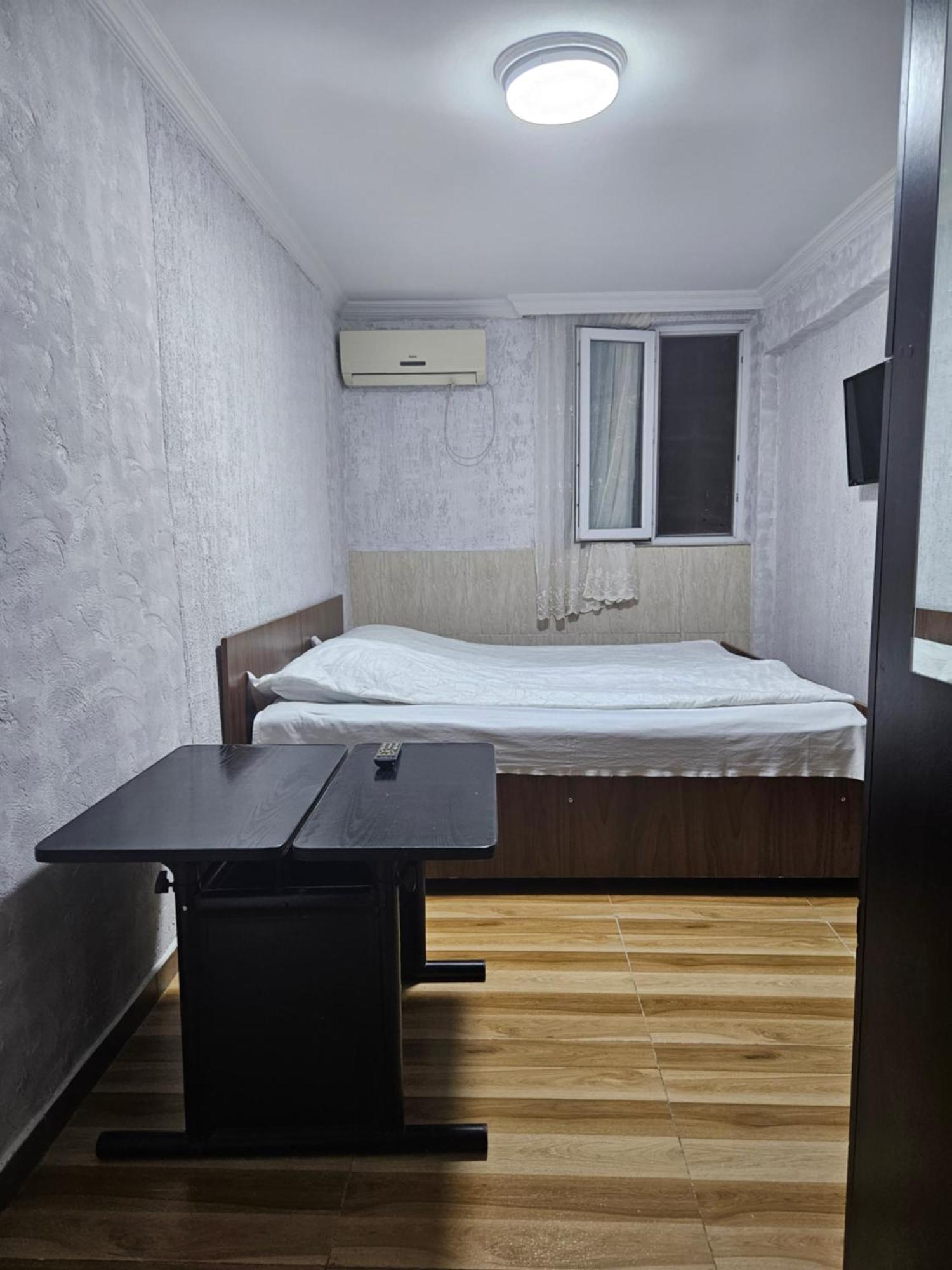 Guest House 2 Floor Μπατούμι Εξωτερικό φωτογραφία