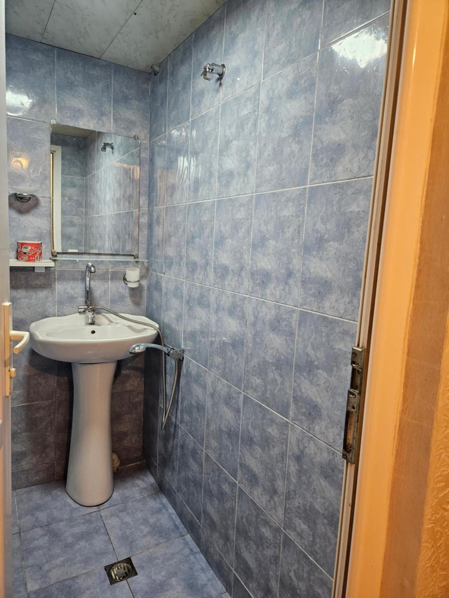Guest House 2 Floor Μπατούμι Εξωτερικό φωτογραφία